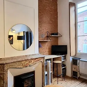 Appartement Duplex Charmant- Hypercentre - Clim - Metro - Wifi, Toulouse