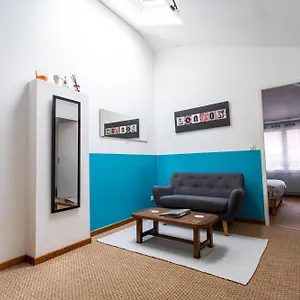 T2 40m2, Lit Queen Size, Climatisation, Quartier Sympa, Terrasse Apartamento